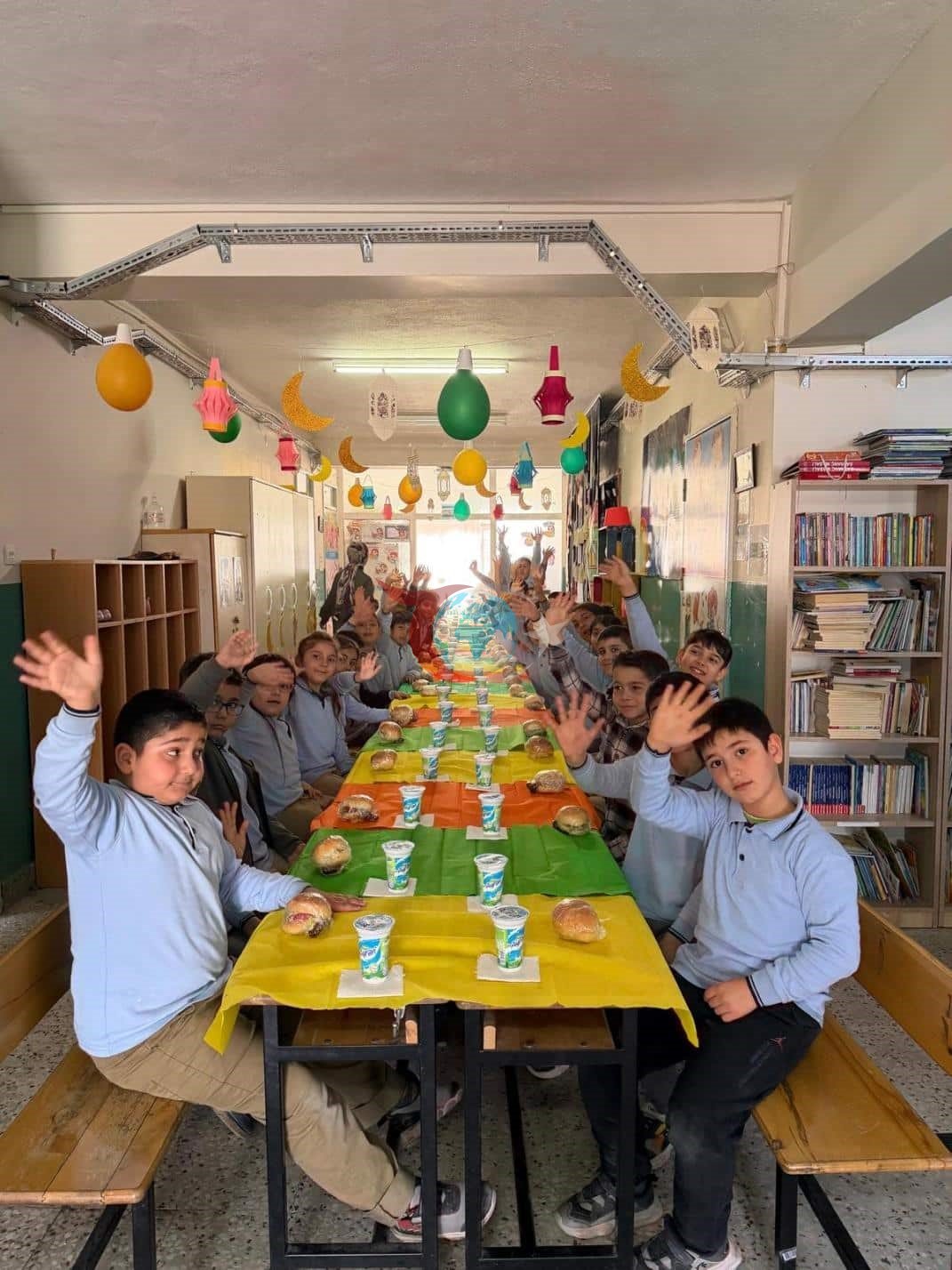 Tekne orucu tutan minikler iftarda buluştu