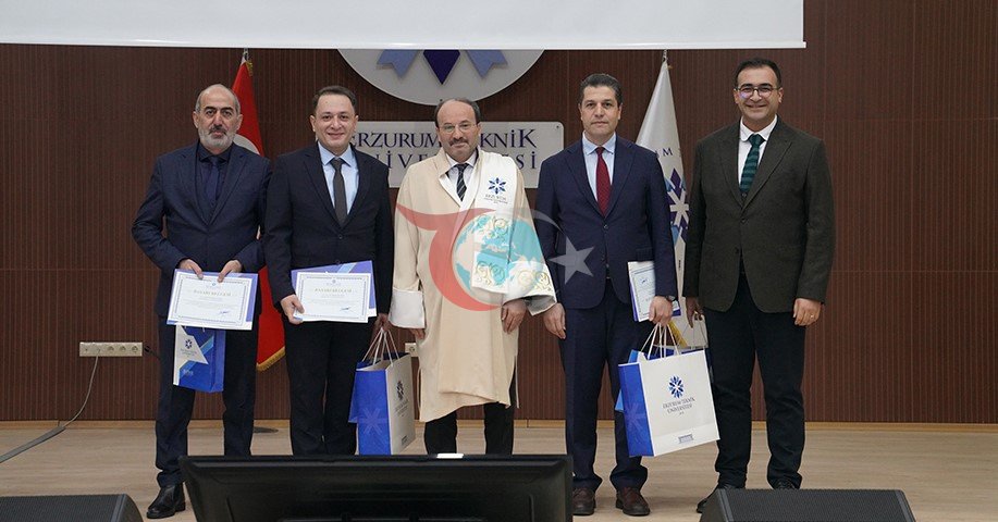 ETรโde akademik giysi ve รถdรผl tรถreni gerรงekleลtirildi