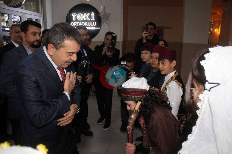 Bakan Tekin: Eğitim çalışanlarına yönelik şiddetin azaltılması için çok yoğun çaba gösterdik