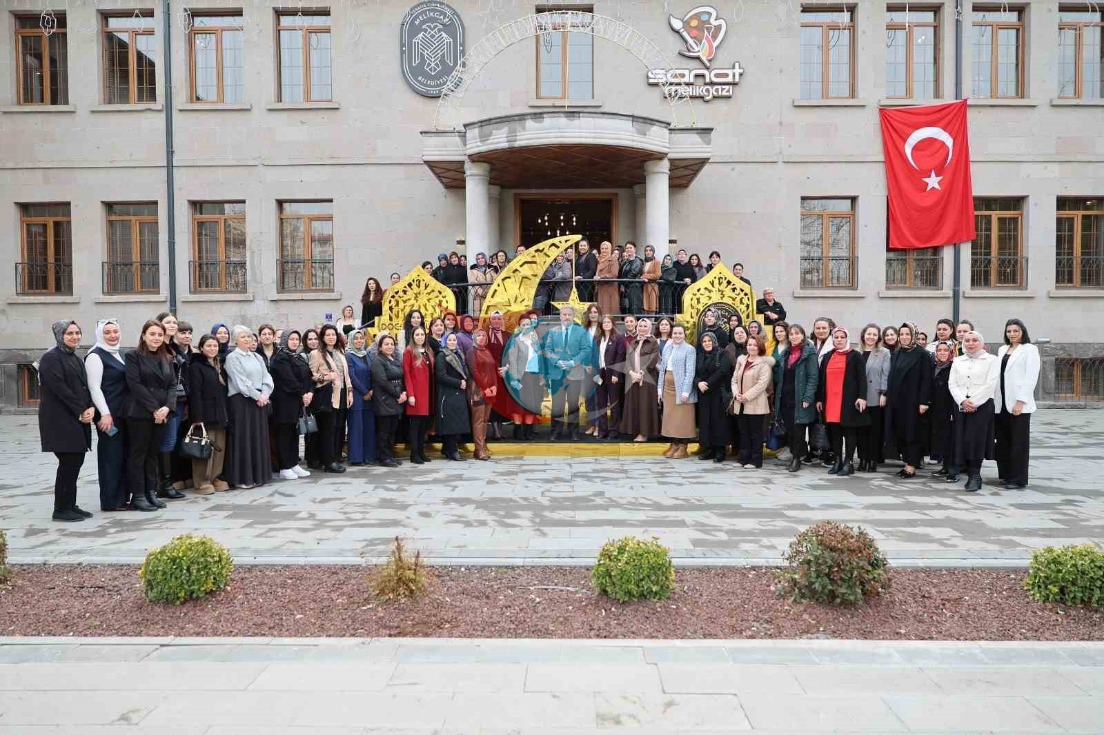 Melikgazi Belediyesi&rsquo;nden Kadınlar Günü&rsquo;ne özel el emeği sergi