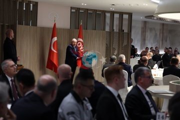 Bakan Güler, iftarda OYAK personeli ile bir araya geldi