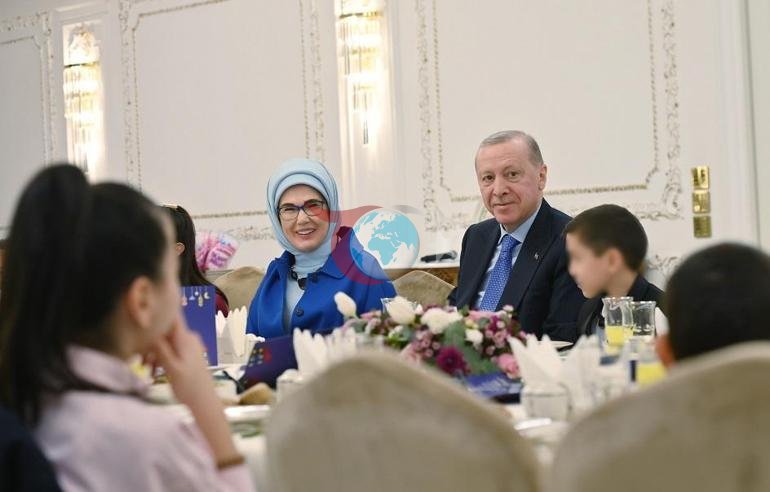 Cumhurbaลkanฤฑ Erdoฤan, devlet himayesindeki รงocuklarla iftarda buluลtu
