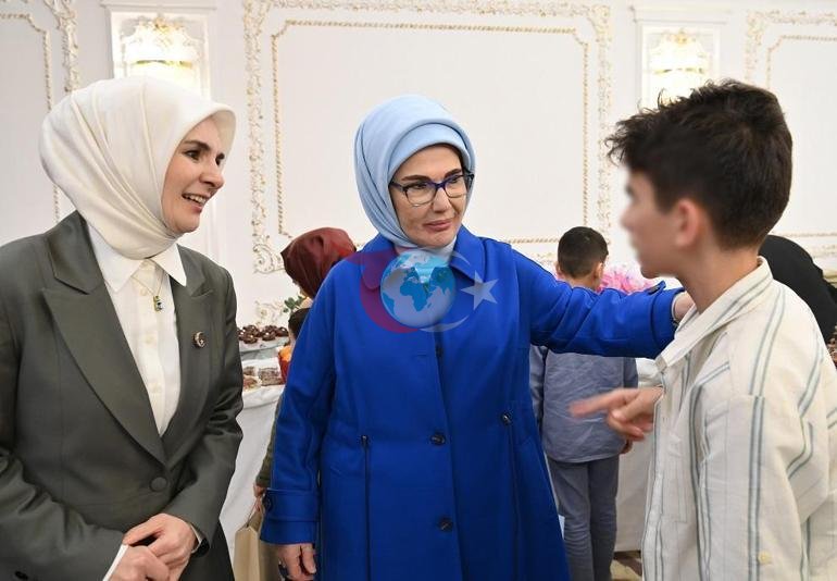 Cumhurbaลkanฤฑ Erdoฤan, devlet himayesindeki รงocuklarla iftarda buluลtu