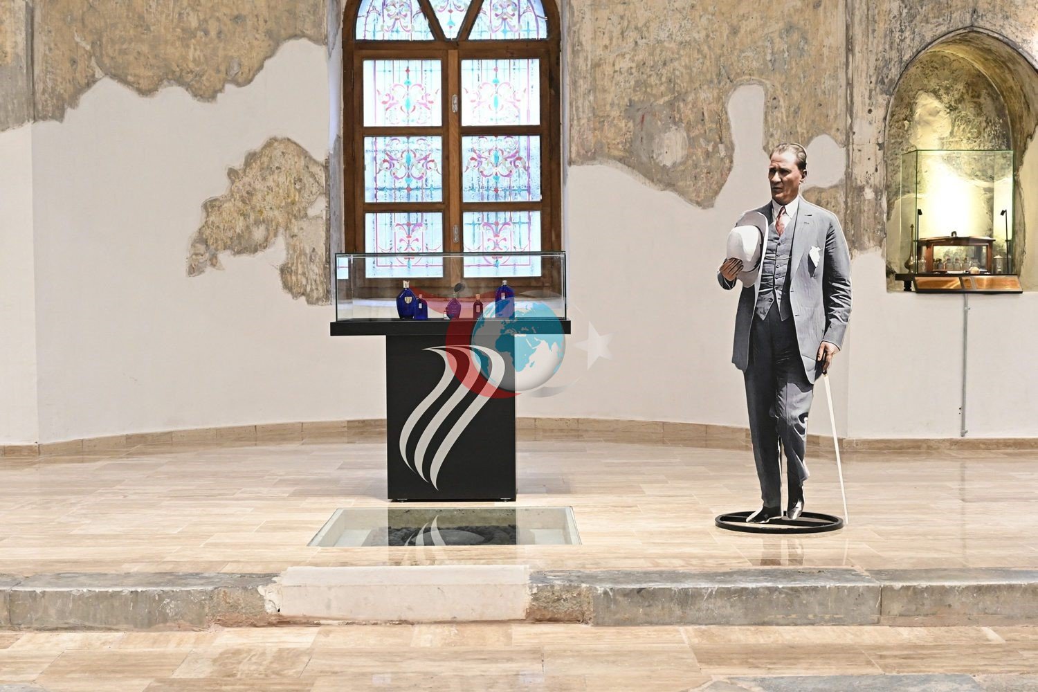 Atatürk&rsquo;ün kullandığı koku ve kolonya şişeleri Misparta Koku Müzesi&rsquo;nde sergileniyor