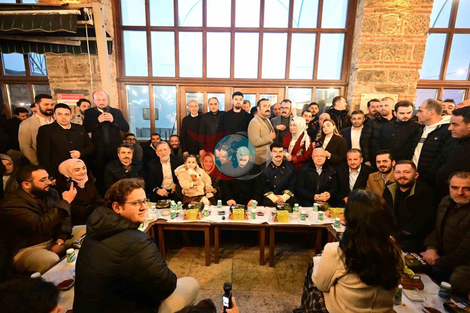 Abdal Meydanı'nda Sahur: Varank'tan Dayanışma Mesajı