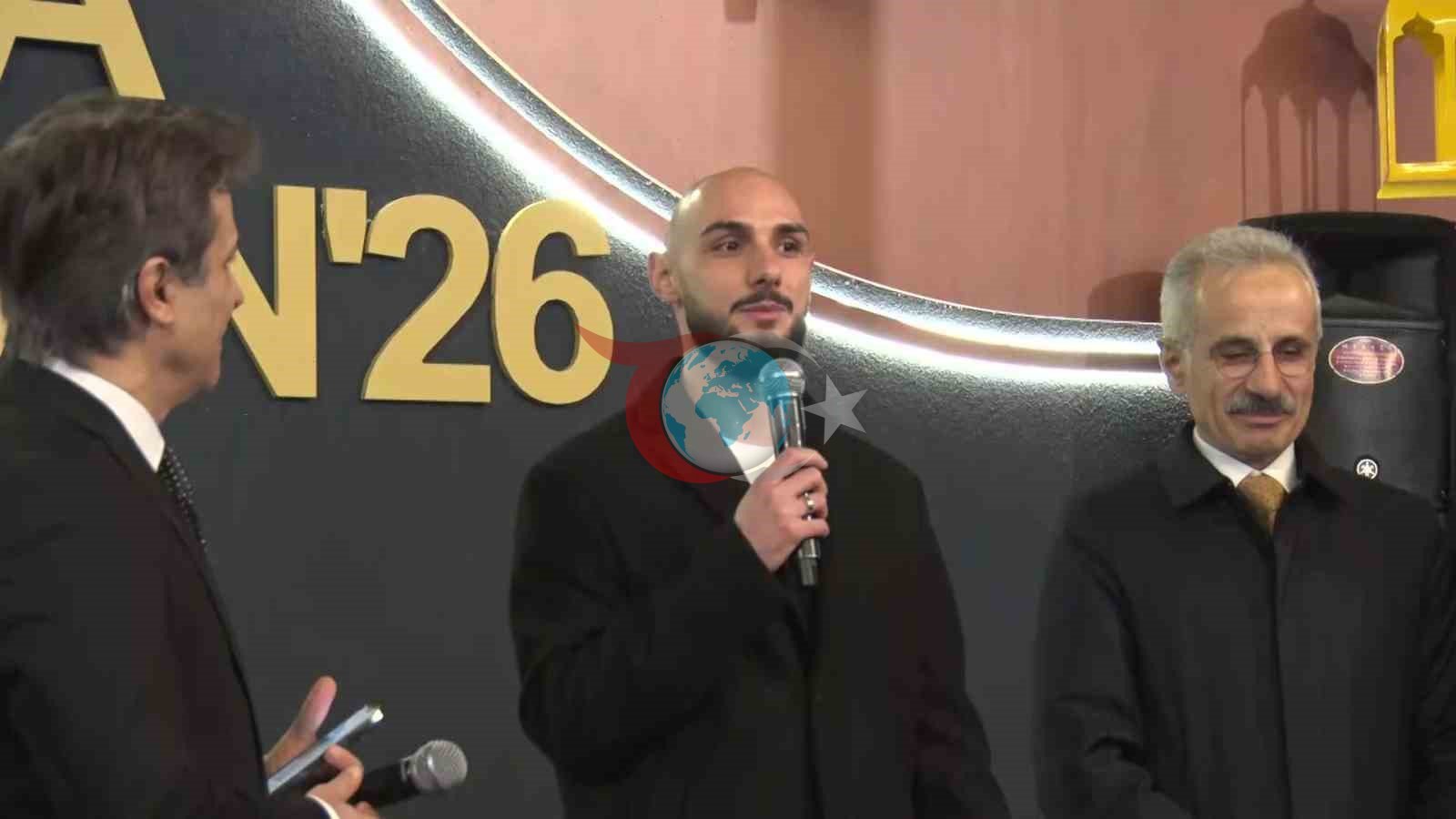 AK Parti İstanbul Milletvekili Derya Ayaydın’dan, gençlere milli futbolcuyla sürpriz ziyaret