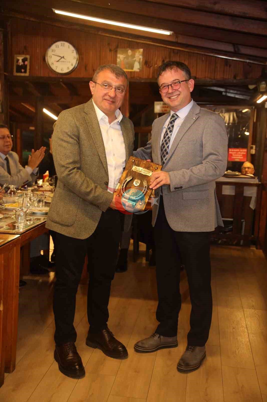 Çerkes kültürüne destek veren isimlere 