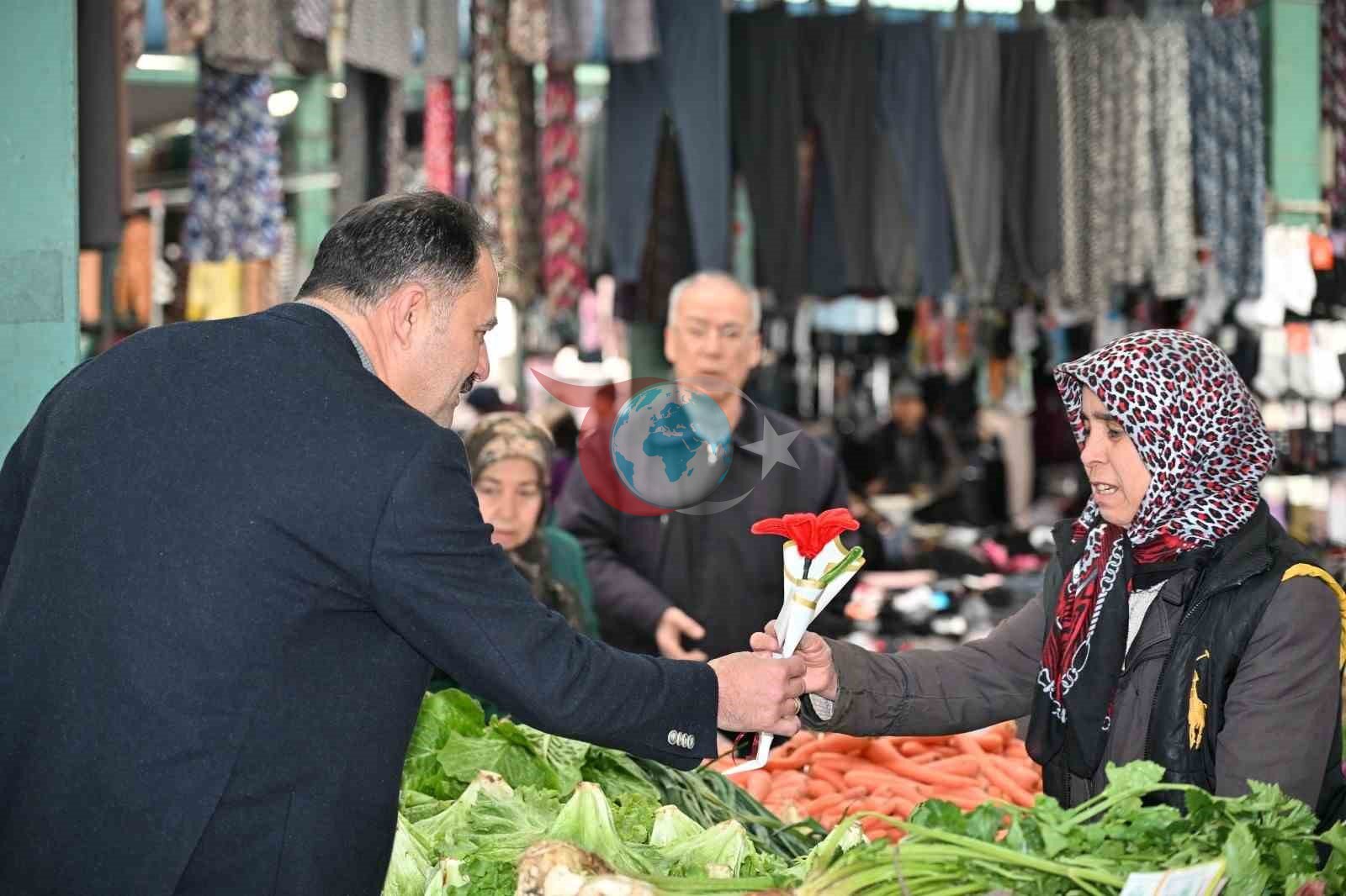 Başkan Kara&rsquo;dan emekçi kadınlara ve sağlık çalışanlarına çiçek