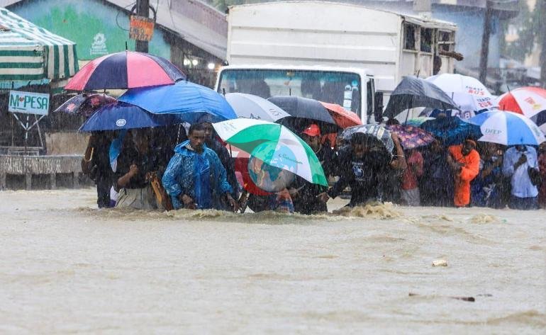 Kenyada sel: 23 ölü