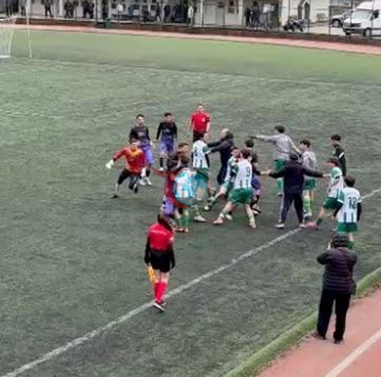 Artvin’de amatör maçta kavga; karşılaşma ertelendi