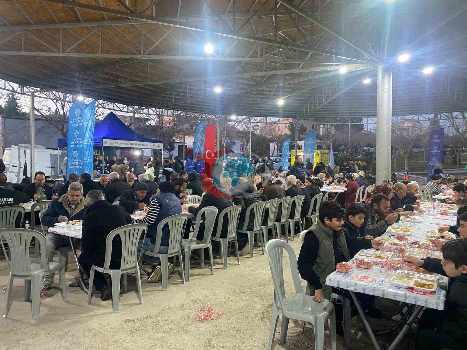 Aydınlılar, Büyükşehirin iftar sofralarında buluşuyor