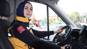 Ambulansın direksiyonunda kadın gücü Her çağrıda saniyelerle yarışıyor