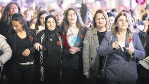 Çeşme’de dolu dizgin 8 Mart