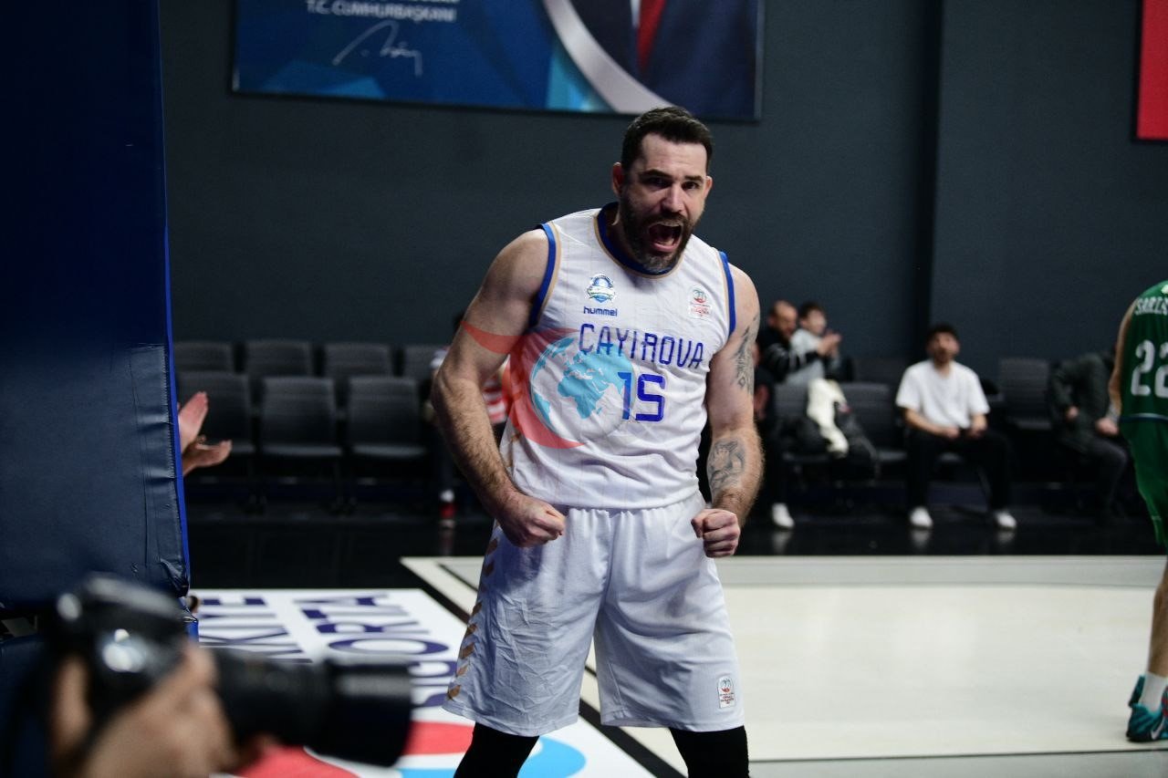 รayฤฑrova Belediyesi evinde OGM Ormansporโu farklฤฑ geรงti: 87-61