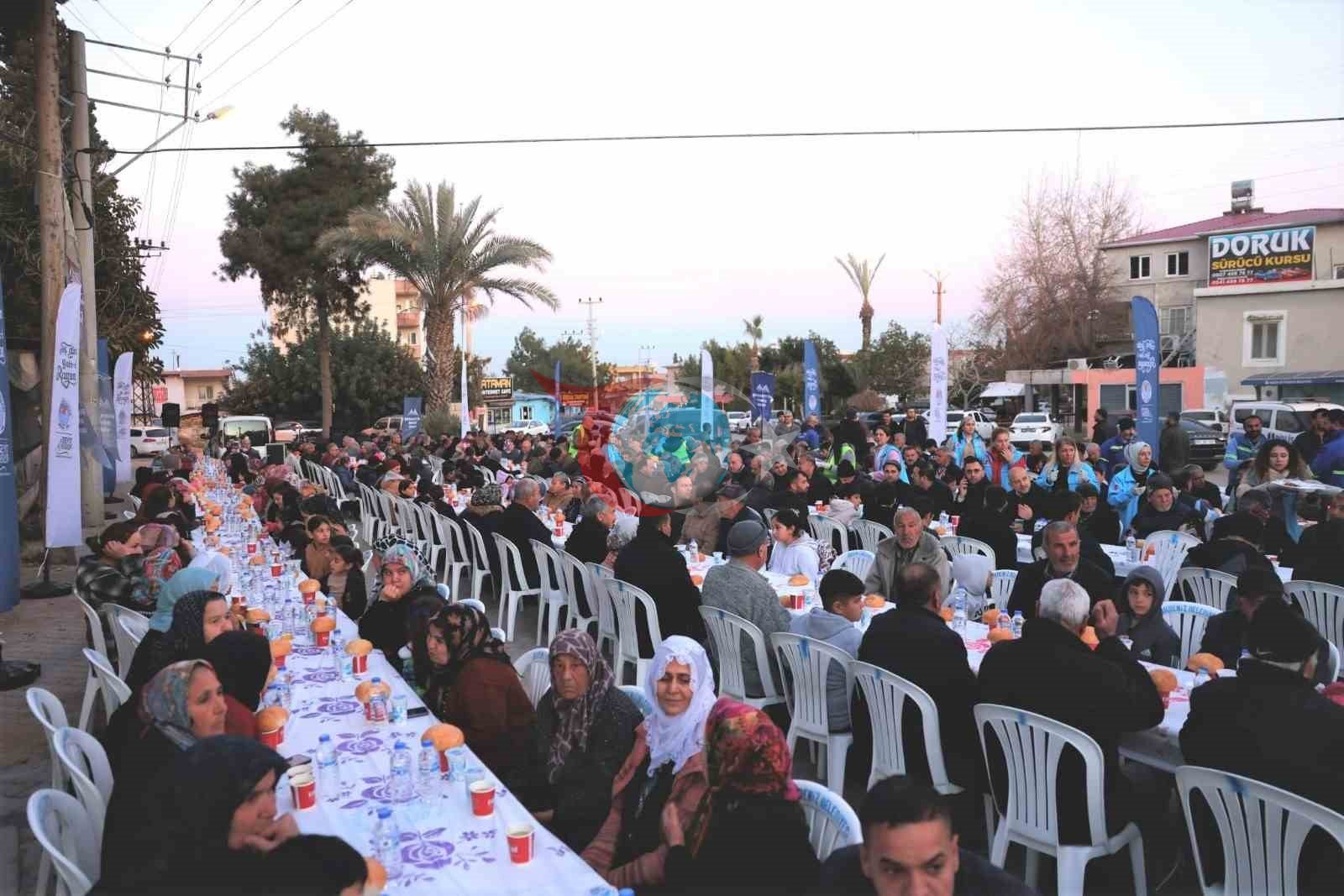 Akdeniz’de Ramazan bereketi iftar sofrasında paylaşıldı