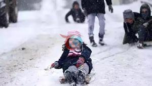 Valilik duyurdu Gümüşhanede kar nedeniyle eğitime ara verildi