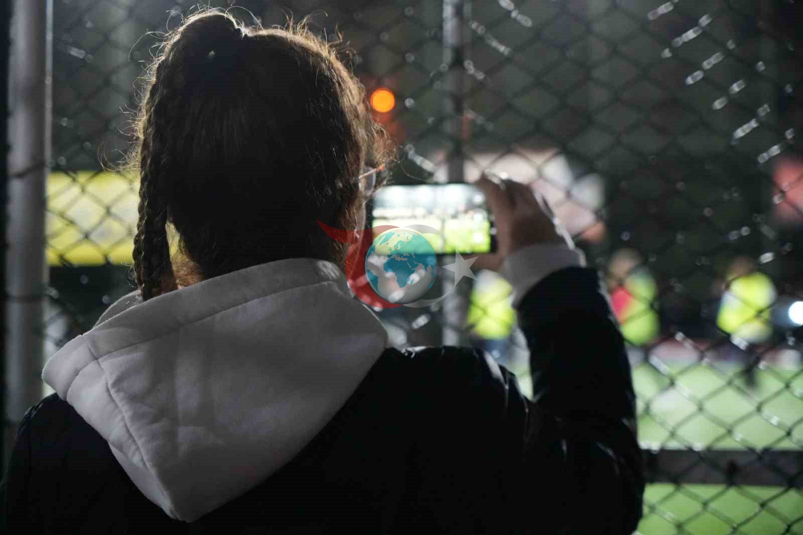 Kadınlar futbol maçıyla günlerini kutladı