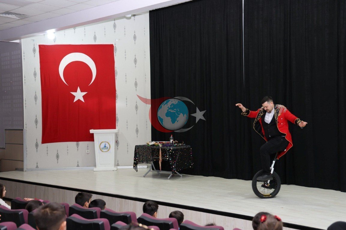 Kartepe&rsquo;de çocuklar ramazan etkinliklerinde tiyatro oyunlarıyla buluştu