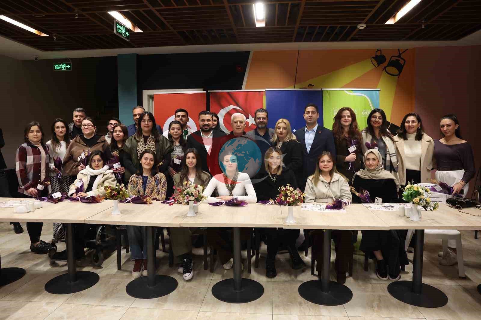 Başkan Mustafa Bozbey Gençlerle Sahurda Bir Araya Geldi