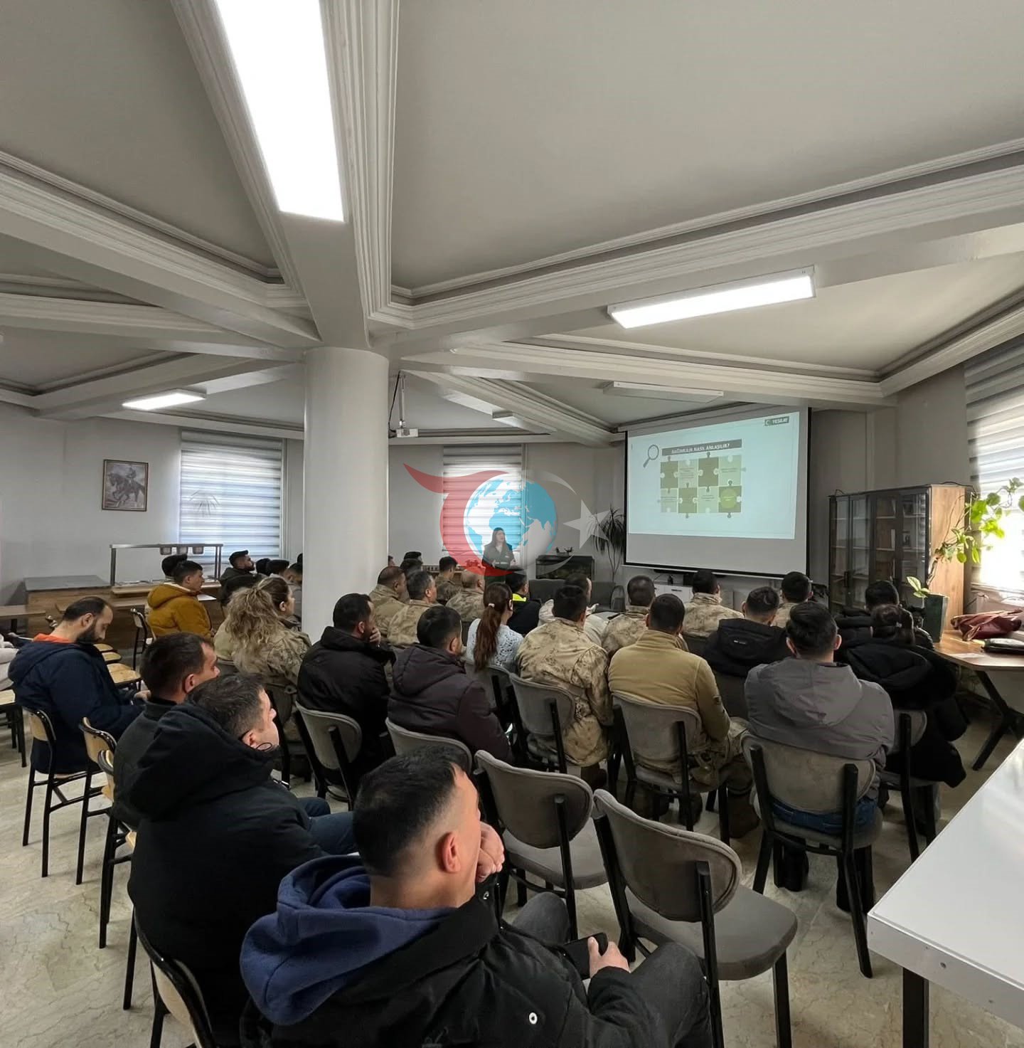 Kars’ta jandarmaya bağımlılıkla mücadele eğitimi