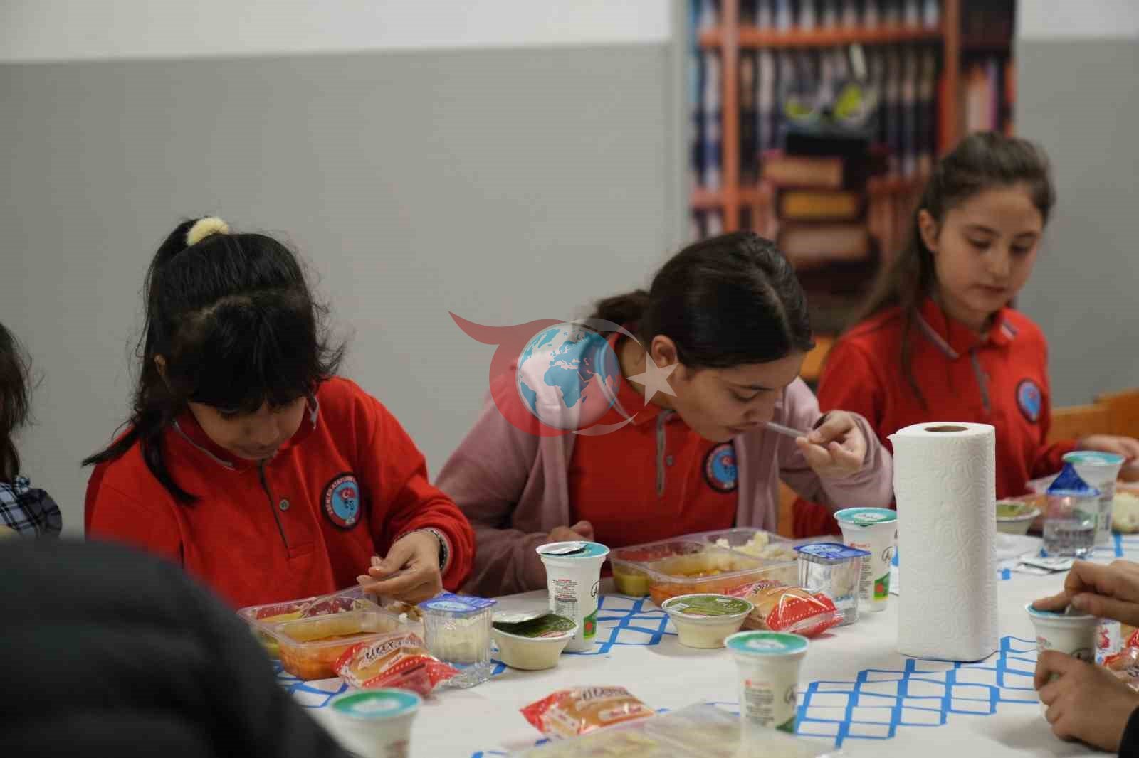 Minik kalpler iftar sofrasında buluştu