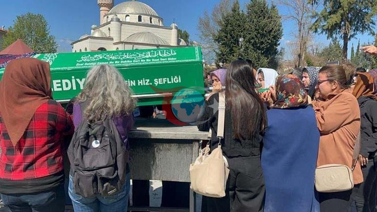 Kadınlar gününde katledilen Sermin toprağa verildi Tabutunu kadınlar omuzladı