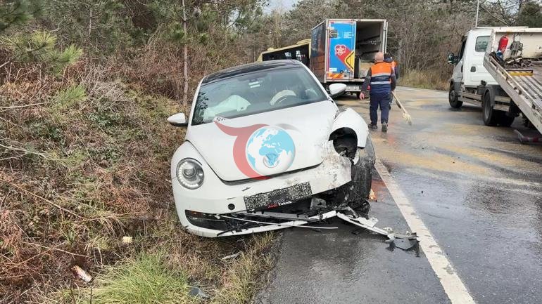 Sarıyer’de sollama faciası Taksi ile minibüsü çarpıştı kafa kafa çarpıştı: 1 ölü
