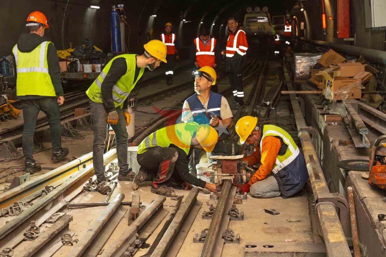 Bornova’da metro hattında raylar yenileniyor