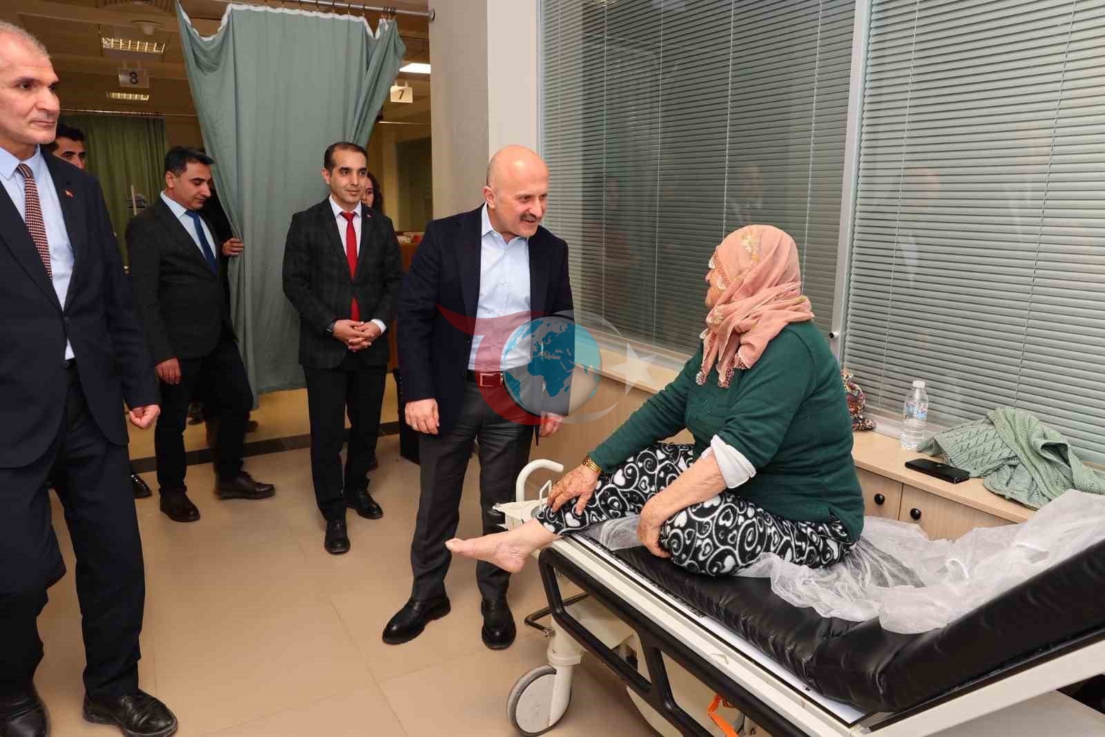 Vali Varol’dan hastalara ziyaret
