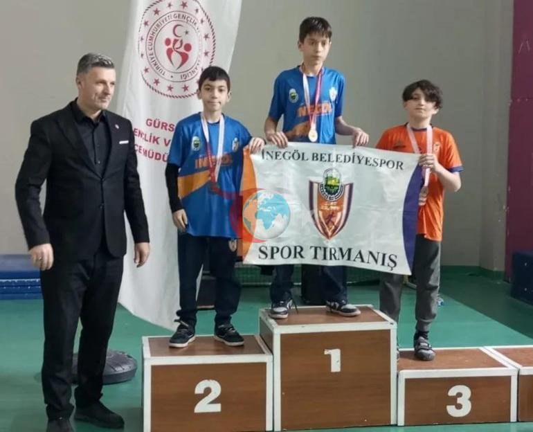 İnegöl Belediye Spor Kulübü sporcularından tırmanış müsabakalarında 14 madalya