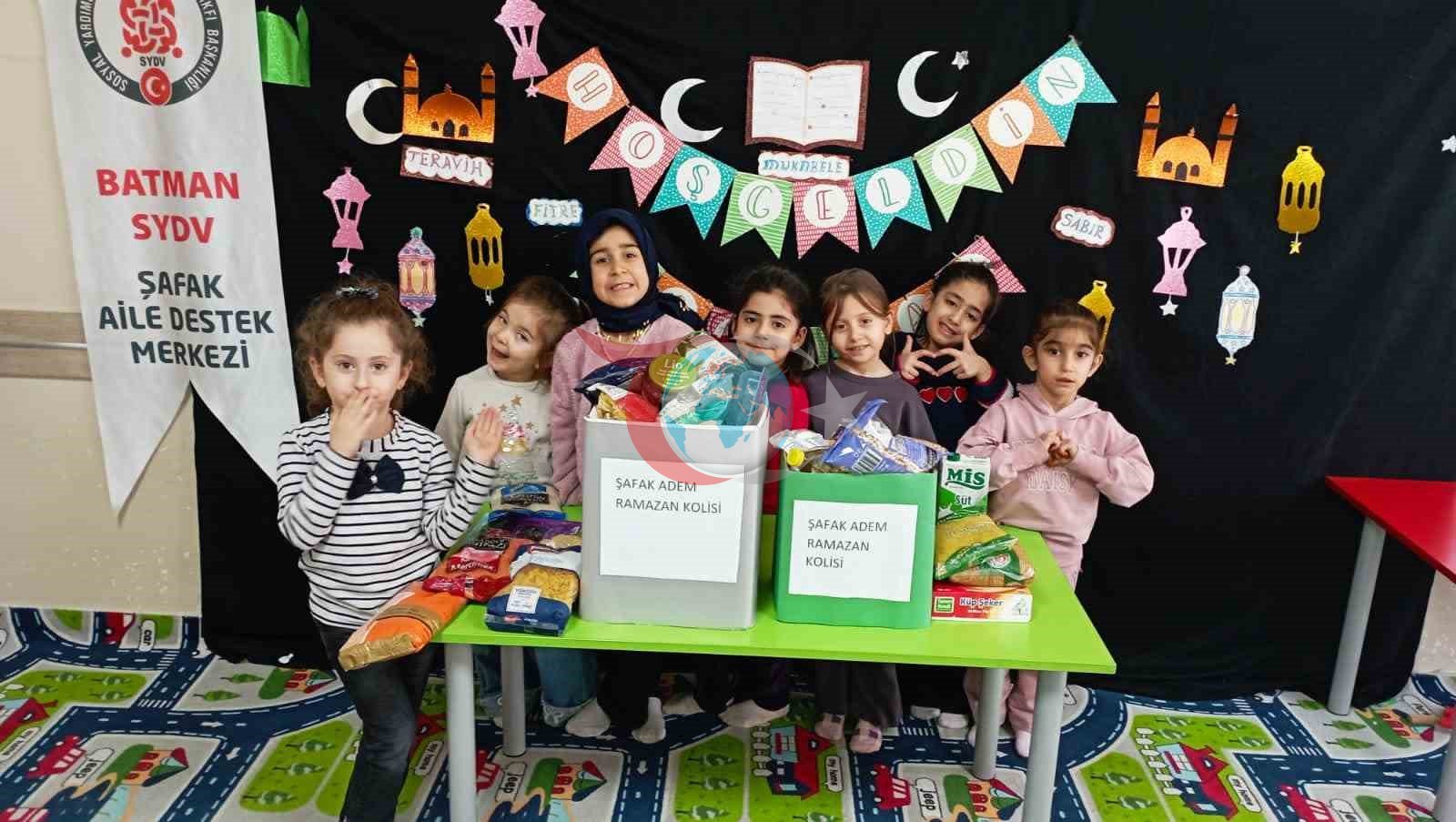 Küçük Yüreklerden Büyük Yardım Eli