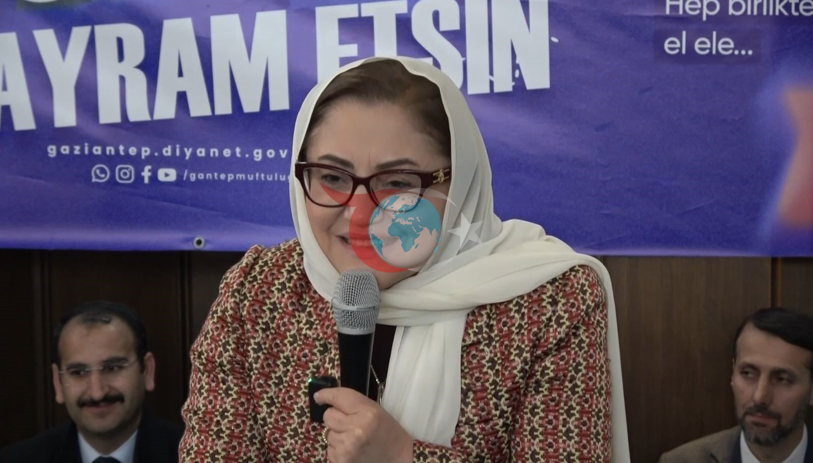 Gaziantep'te Ramazan Bayramı Öncesi Yetim Çocuklara Neşe Dağıtıldı