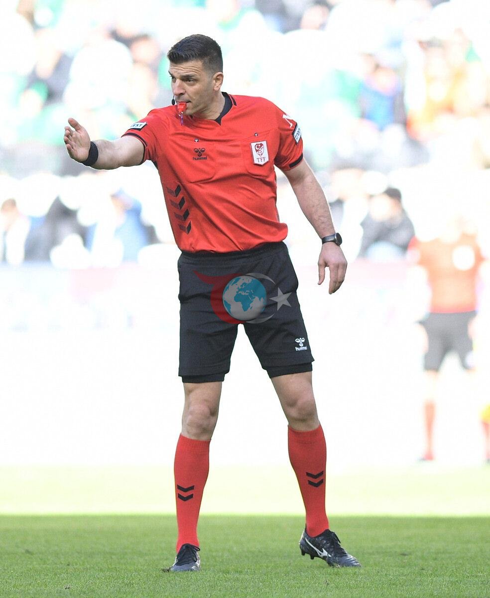 Hakem Ümit Öztürk