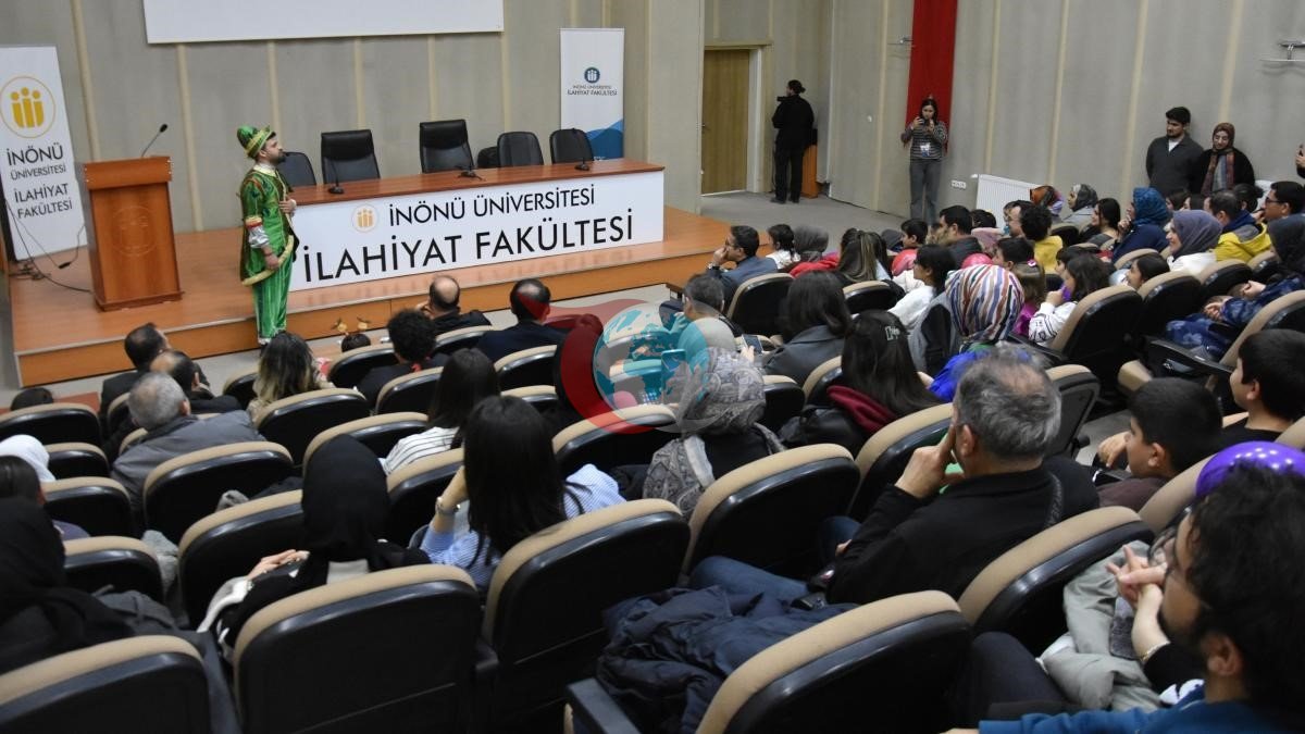 Karagรถz ile Hacivatโa yoฤun ilgi