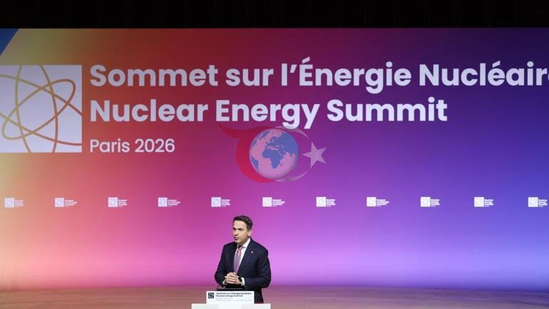 Bakan Bayraktar, Paris’te 2’nci Nükleer Enerji Zirvesi’ne katıldı