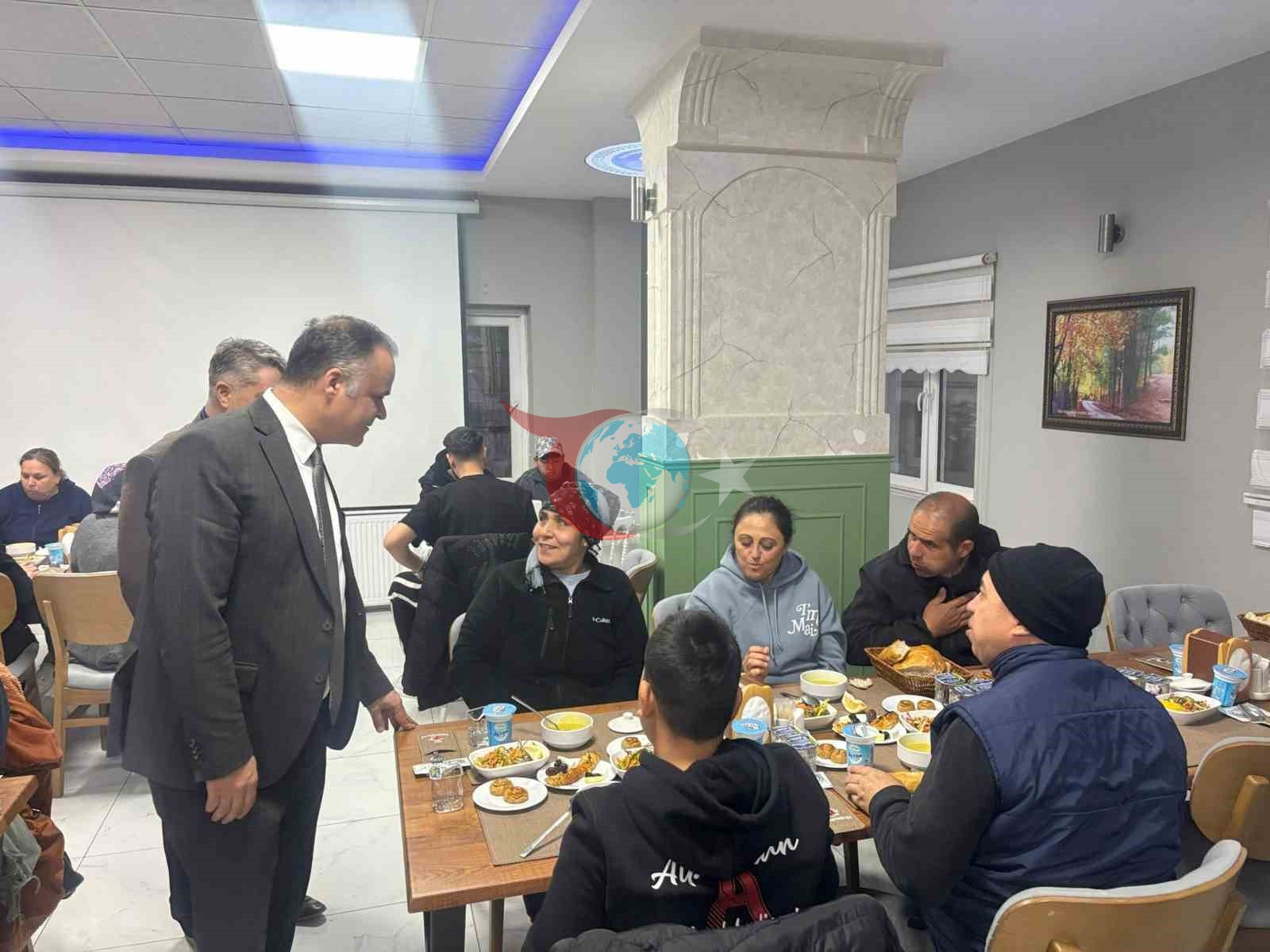 Kaymakam Çelikkol Roman vatandaşlarla iftar sofrasında buluştu