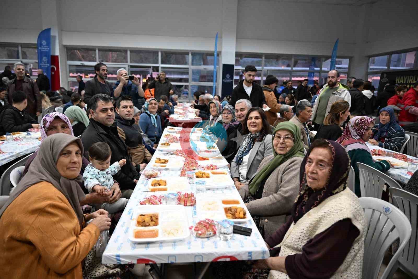 Başkan Çerçioğlu Koçarlı&rsquo;da iftar sofrasında vatandaşlarla bir araya geldi