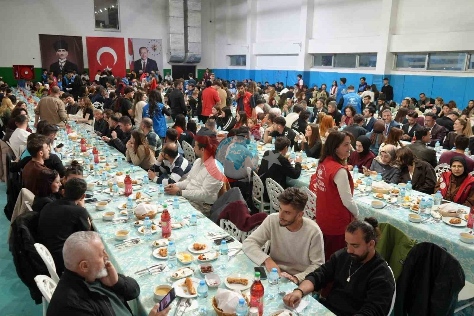 Kampüs iftarlarında birlik beraberlik ruhu