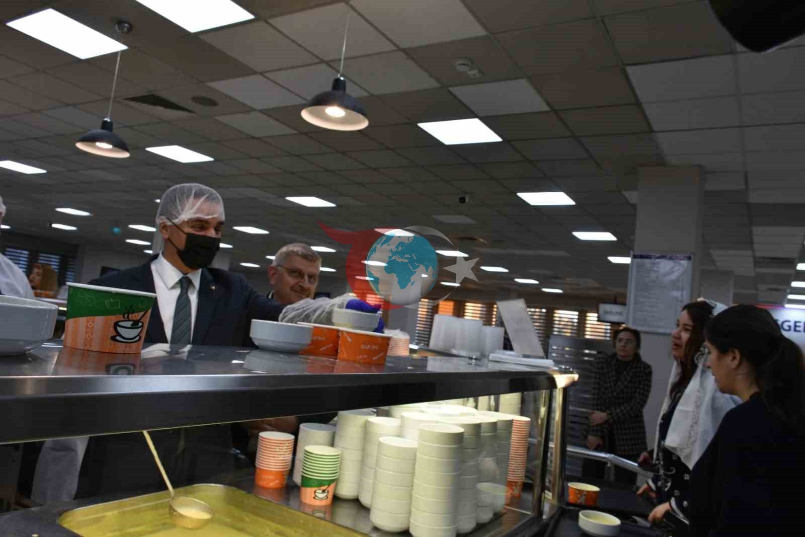 Vali Baruş, öğrencilerle iftar sofrasında buluştu