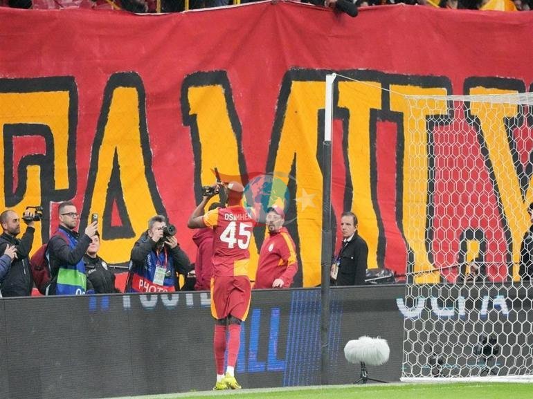 Osimhenden koreografi yorumu: Galatasaray taraftarıyla bir aileyiz