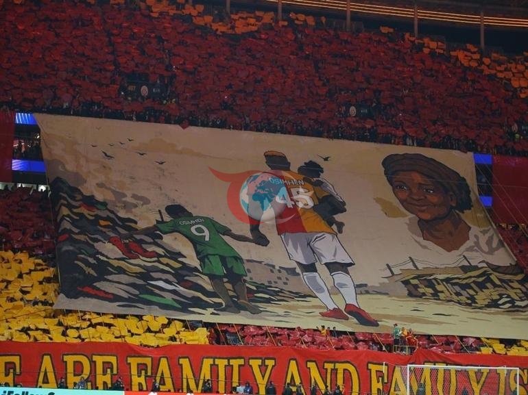 Osimhenden koreografi yorumu: Galatasaray taraftarıyla bir aileyiz