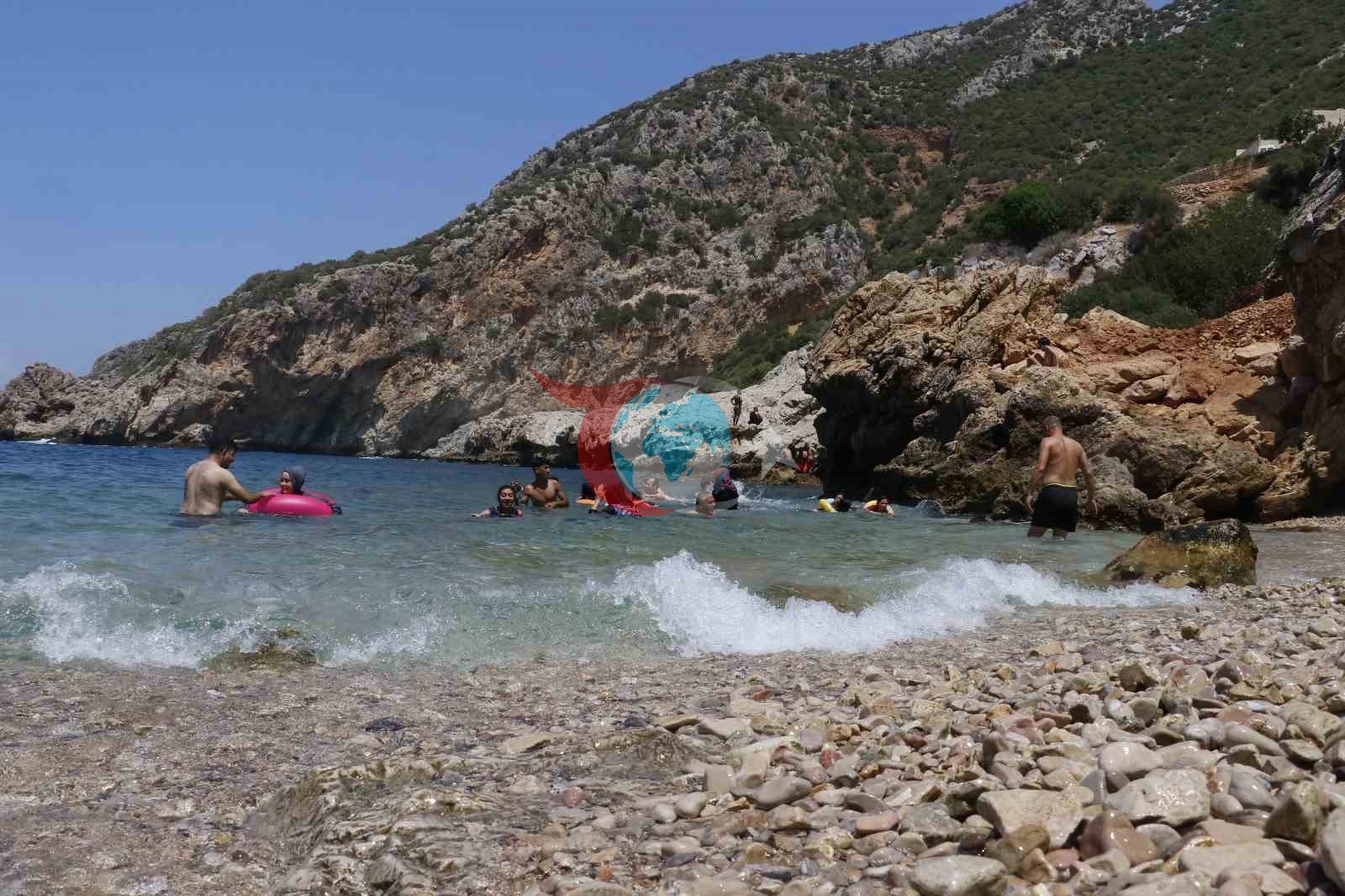 Yayladağı&rsquo;nın gizli cenneti Karamağara koyuna Sualtı Savaş Müzesi kuruluyor