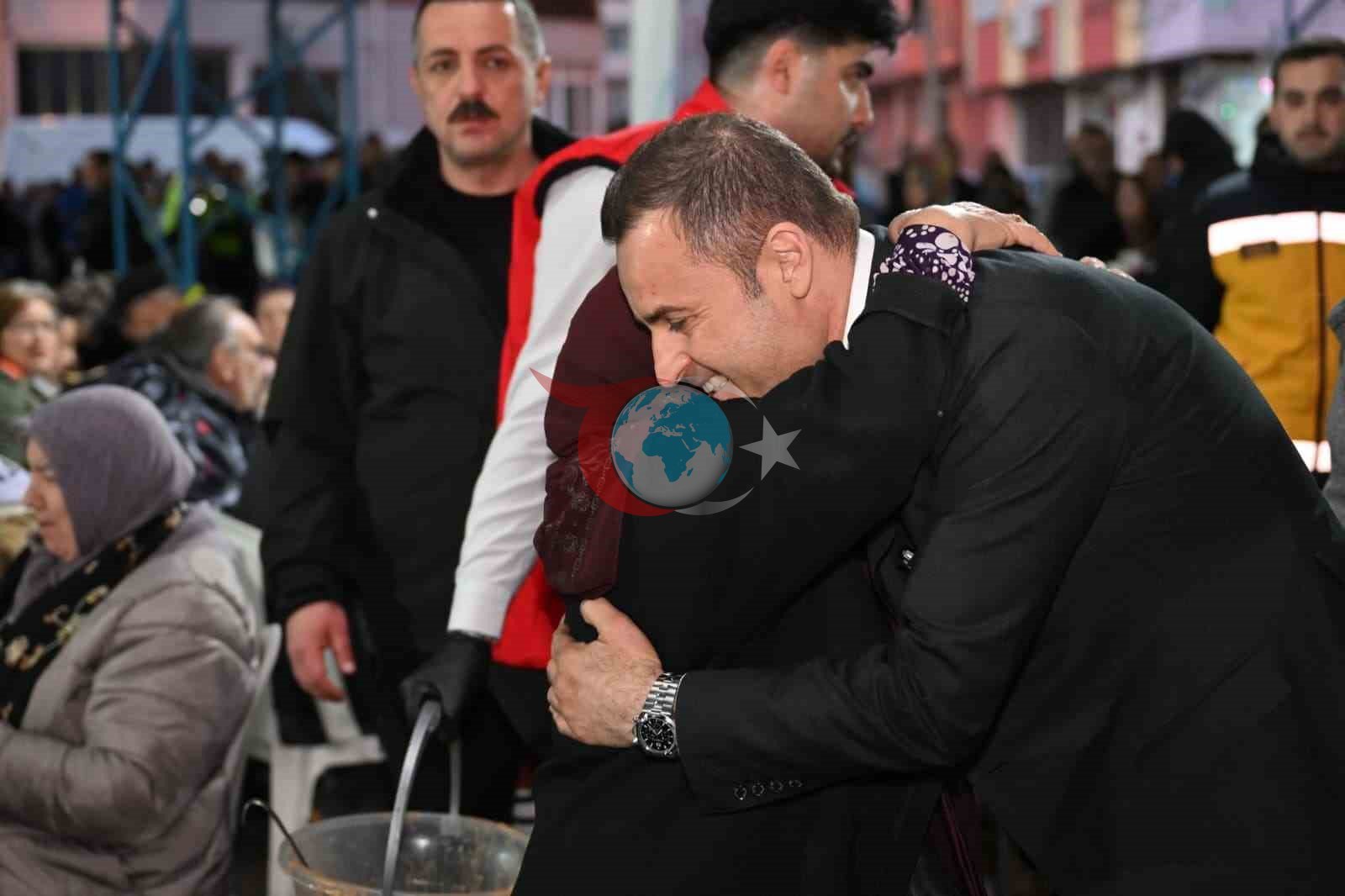 Büyükşehir&rsquo;in bereket sofrası Edremit&rsquo;te kuruldu