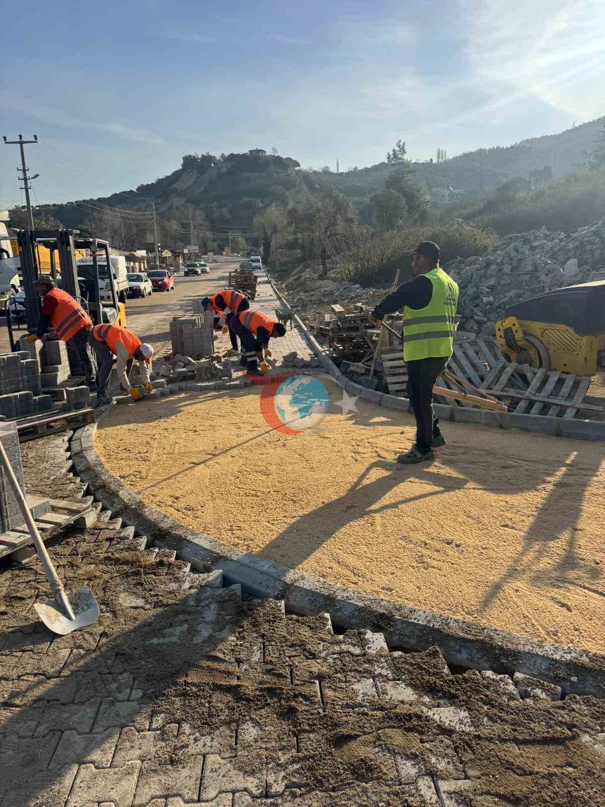 Büyükşehir&rsquo;den 17 ilçede eş zamanlı ulaşım altyapısı çalışması