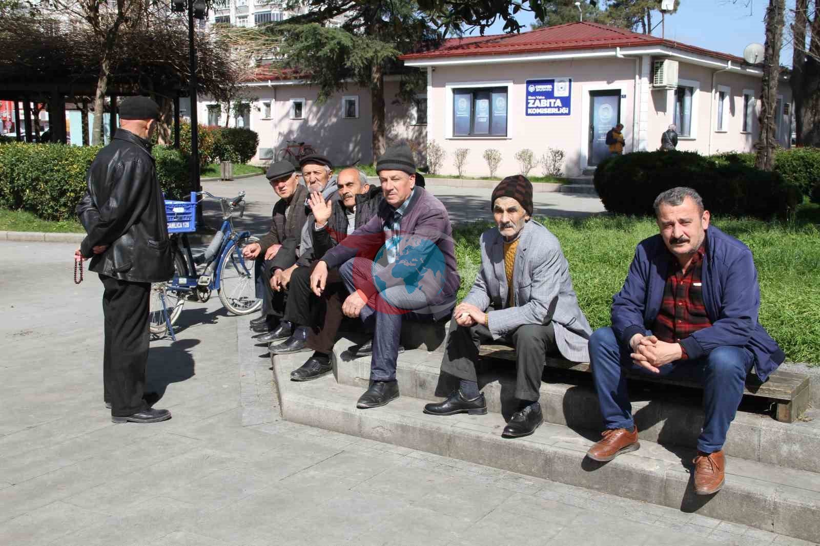 Çarşamba&rsquo;da bahar: Vatandaşlar sokağa akın etti