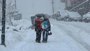 Eğitime kar engeli 1 kentte okullar tatil edildi