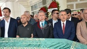 Hulusi Akarın kayınvalidesi Türkan Samur, son yolculuğuna uğurlandı