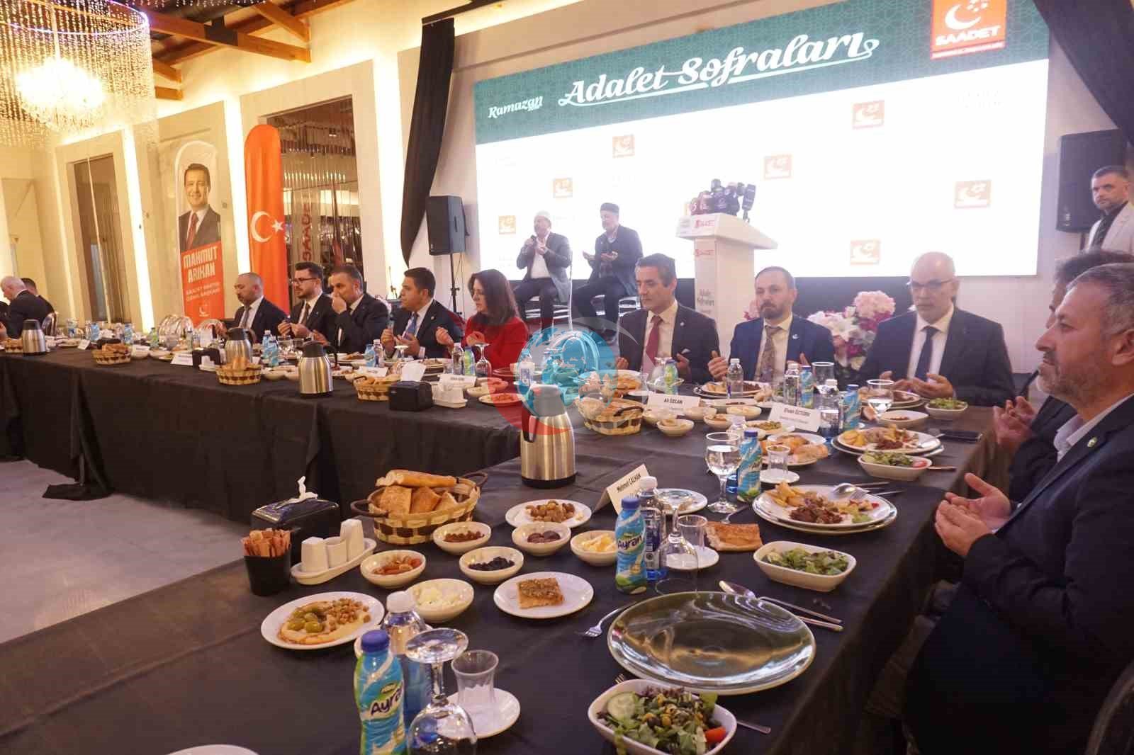 Tüm siyasiler SP&rsquo;de buluştu