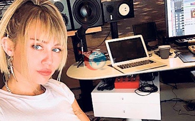 Miley Cyrus, Türk hayranlarını şaşırttı