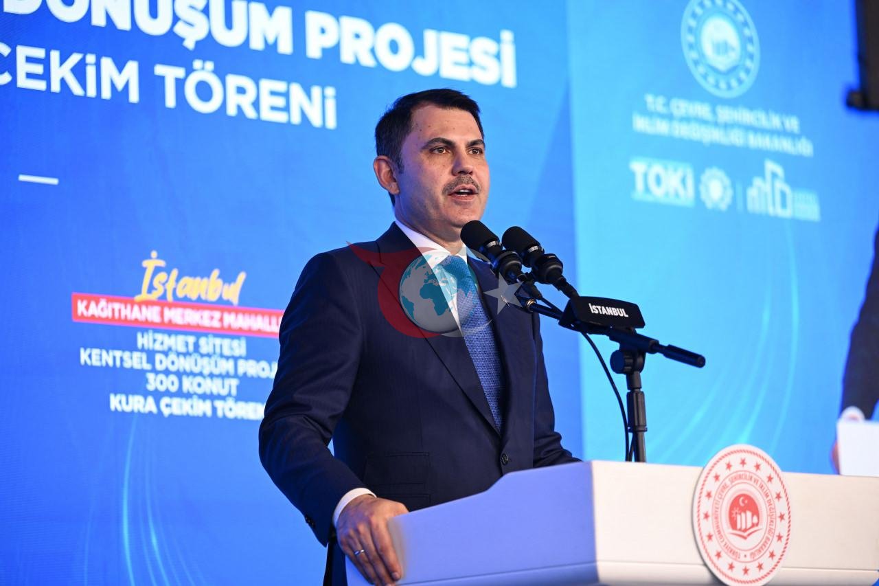 Çevre, Şehircilik ve İklim Değişikliği Bakanı Murat Kurum, Kağıthane Merkez Mahallesi Hizmet Sitesi Kentsel Dönüşüm Projesi 300 Konut Kura Çekim Töreni'ne katılarak konuşma yaptı.